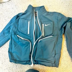 Women’s Nike windbreaker jacket